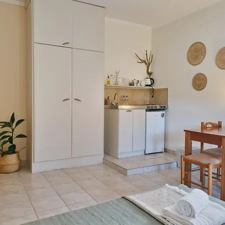 Lontza Studio's Peaceful And Secluded Apartment