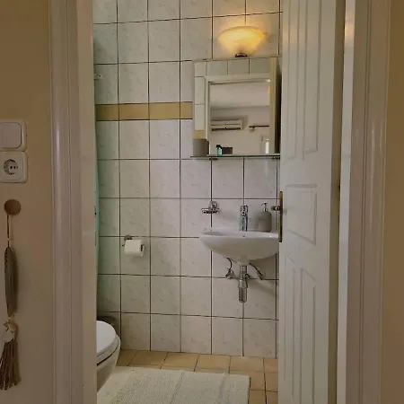 Lontza Studio's Peaceful And Secluded Lejlighed