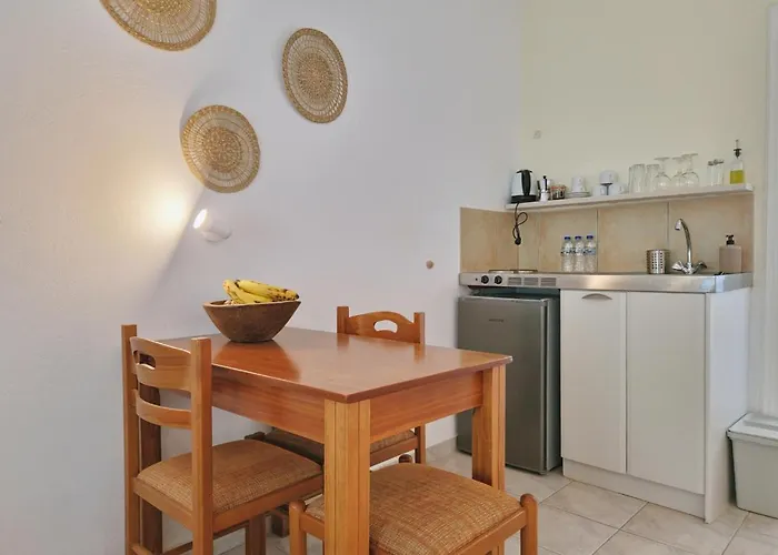 Lontza Studio's Peaceful And Secluded