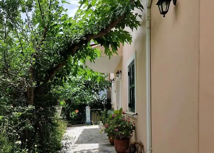 Lontza Studio's Peaceful And Secluded Pinakokhorion